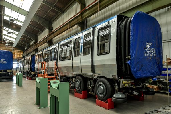 Un RER Nouvelle Génération en cours de construction à Petite Forêt près de Valencienne. (Archive 2019)