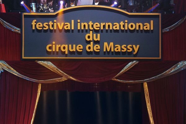 Chaque année, environ 15.000 personnes se rendent au festival international du cirque de Massy.