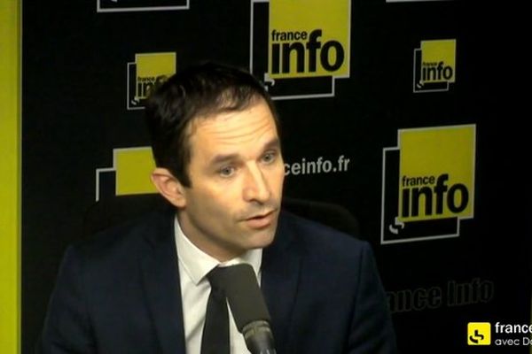 12/06/14  -Rythmes scolaires : Benoît Hamon menace les maires