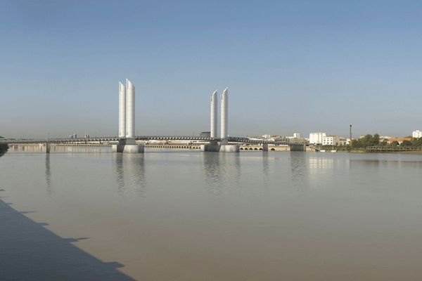 Le futur pont Bacalan Bastide sera mis en service en mars 2013