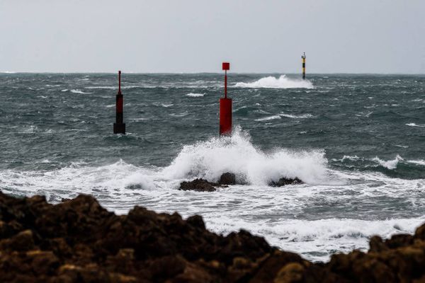 Lundi 24 et mardi 25 mai 2021, l’ensemble de la façade Manche et mer du Nord est concerné par des rafales de vents allant jusqu’à 74 km/h. 