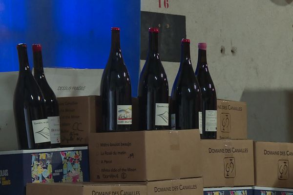 " Les années difficiles, on pioche dans nos maigres réserves " : une vente de vin en ligne pour soutenir des viticulteurs en situation difficile. (A consommer avec modération)