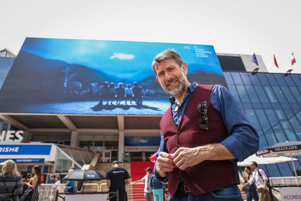 David Hertzog Dessites devant le Palais des Festivals de Cannes, le 16 mai 2024.