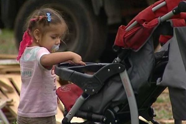 Dans Poitiers et son agglomération, la communauté Rom représente une petite centaine de personnes