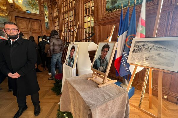 Un hommage a été rendu à l'alpiniste niçois à la préfecture de Nice ce mardi 30 novembre.