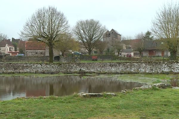 A Reilhac (Lot) pour un village de 177 habitants il a été difficile de trouver une liste complète de 11 candidats aux élections municipales 2020.