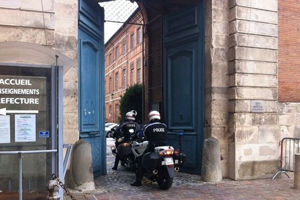 Une réunion de crise s'est tenue toute la matinée à la Préfecture de Haute-Garonne. 