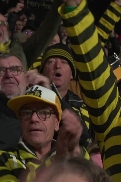 Les supporters au stade Marcel Defflandre un soir de match : la grande famille du rugby au Stade Rochelais.