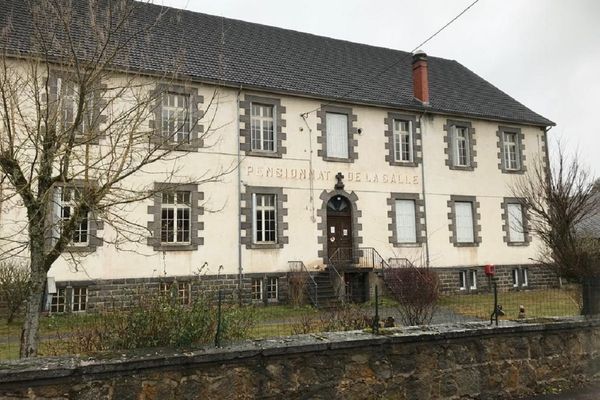 Le groupement scolaire de Giat (Puy-de-Dôme) va fermer ses portes en juin prochain.