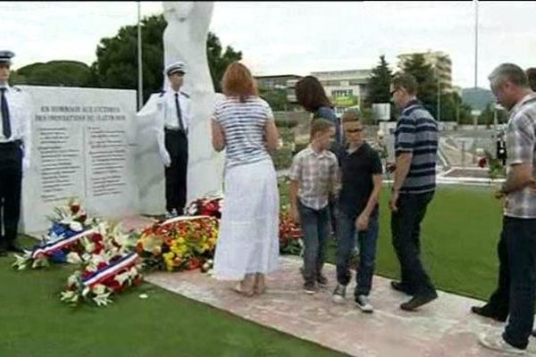 Le monument en hommage aux victimes des inondations