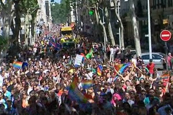 La 17e Marche des Fiertés à Lyon (archives du 16 juin 2012)