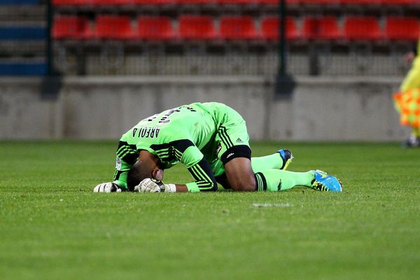 Le gardien lensois, Alphonse Areola, s'est incliné 3 fois hier à Tours.