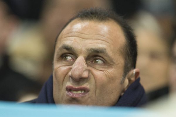 L'entraineur nantais Michel Der Zakarian durant le match FC Nantes / Stade de Reims à la Beaujoire le 25 janvier 2014