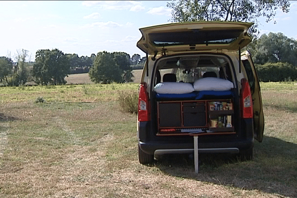 Campinambulle, c'est l'art de camper avec sa voiture, et tout le confort du camping-car, et c'est made in Auvergne !