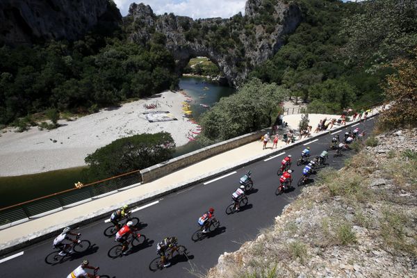 Passage du Tour de France sur la RD 290, le 21 juillet 2018