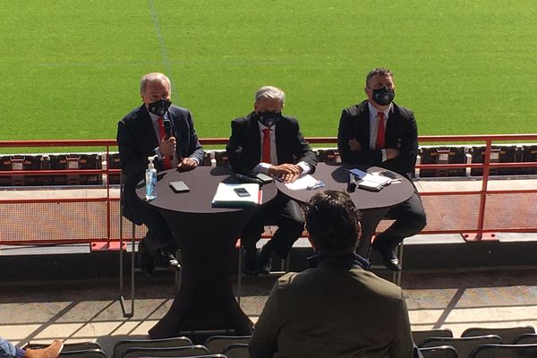 Jean-Luc Moudenc, Etienne Guyot et Didier Lacroix lors de la conférence de presse à Ernest Wallon (Toulouse)