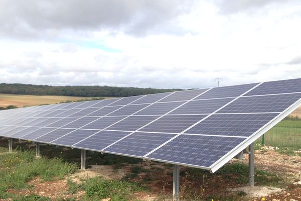 Panneaux photovoltaiques à Orain (Côte-d'Or)