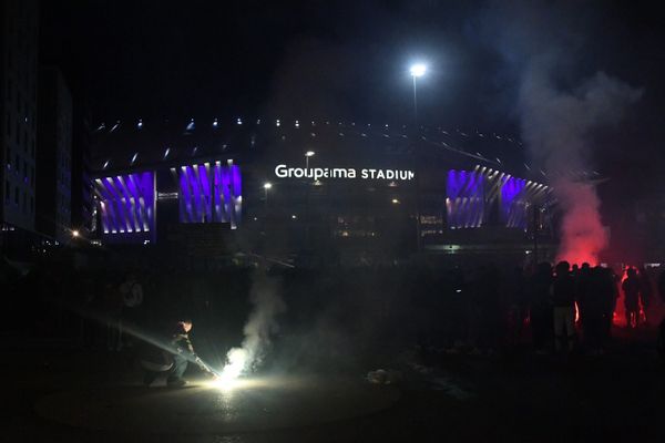 Le Groupama Stadium illuminé avant le match entre l'OL et Nice, le 11 novembre 2022.