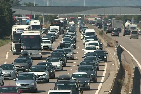 De nombreux accidents ont eu lieu sur l'A 7 depuis midi. Il est recommandé d'éviter d’emprunter l'autoroute, selon Bison Futé