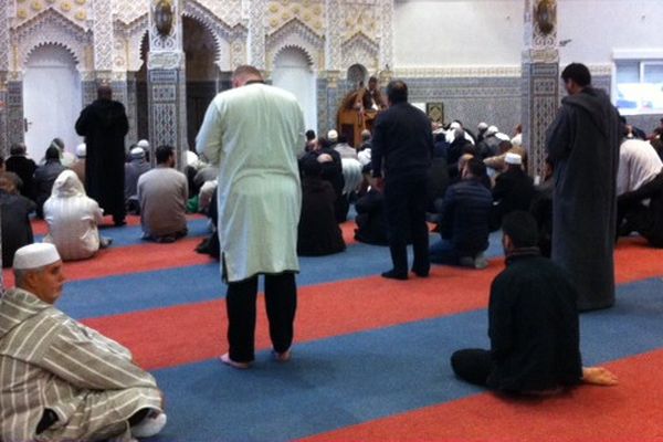 Grande prière à la mosquée de Tomblaine, ce vendredi 20 novembre 2015.