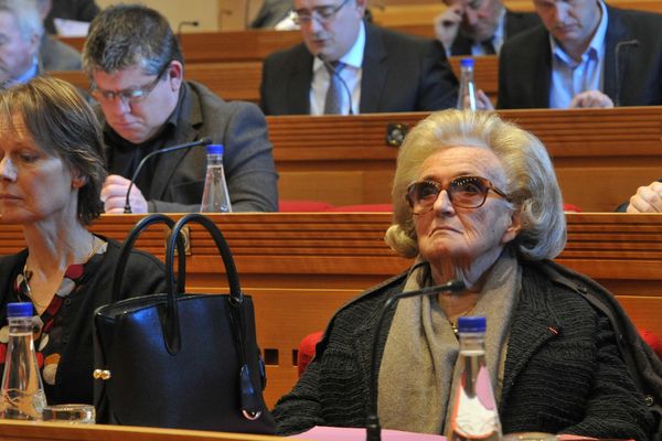 BERNADETTE CHIRAC lors de la dernière séance du conseil général de Corrèze.