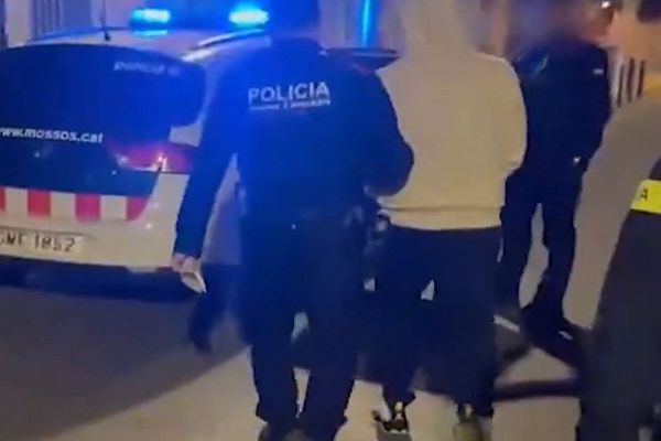 Barcelone - deux hommes arrêtés pour des vols avec violence en Catalogne, l'un d'eux était recherché en France et en Suisse - 28 février 2024.