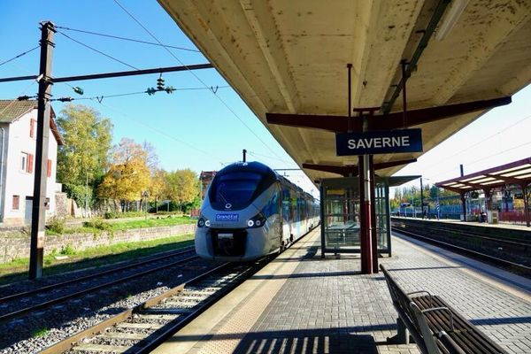 TGV en gare de Saverne