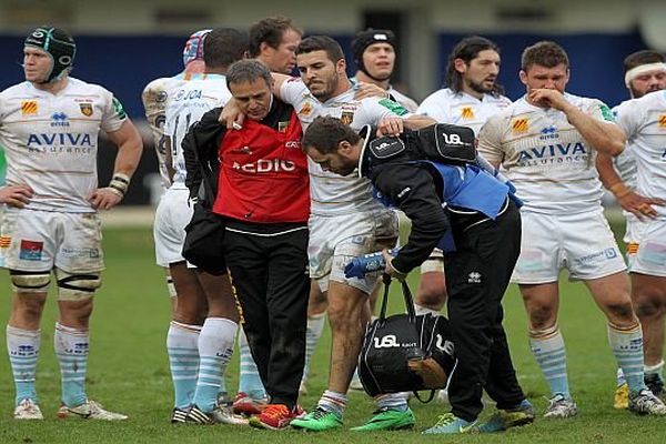 Perpignan - Sofiane Guitoune blessé lors du match de H Cup contre Gloucester - 19 janvier 2014.