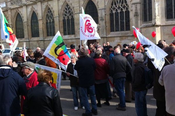 Les retraités manifestants se sont retrouvés ce mercredi matin place Saint-Pierre à Caen