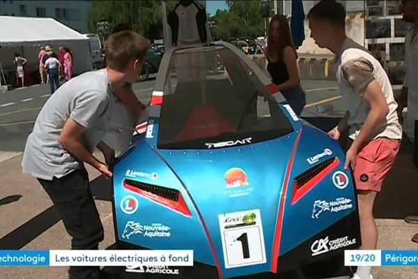 La RibCar, le véhicule électrique des élèves du lycée professionnel de Ribérac