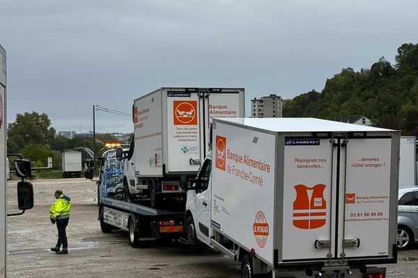 La banque alimentaire de Franche-Comté s'est fait voler trois pots d'échappement.