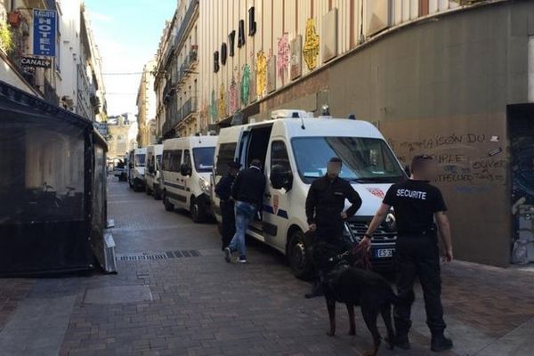 Les forces de l'ordre sont intervenues ce matin pour déloger le squatteurs du Royal, à Montpellier. L'ancien cinéma étai occupé depuis fin avril par des militants anarchistes qui souhaitaient créer une maison du peuple avec des Gilets jaunes.