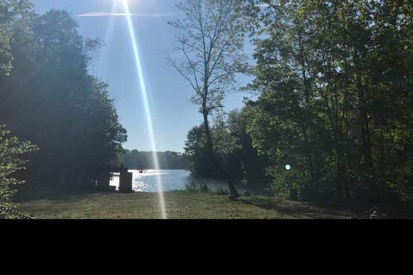 Lever du soleil au bord du Loiret.