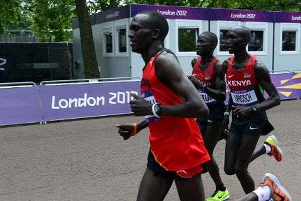 Le trio gagnant sur le marathon de Londres 2012 : Kiprotich,Kirui...et Kiprotich