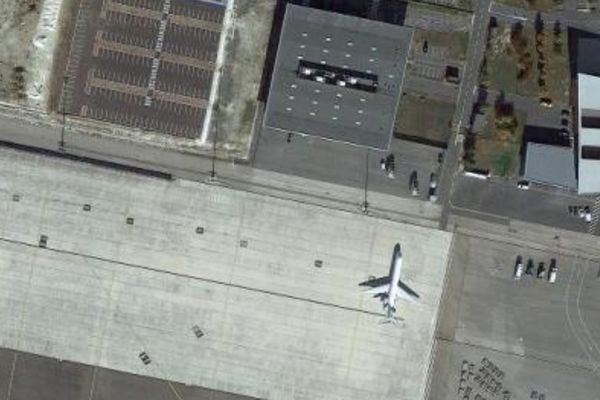 Vue aérienne du tarmac de l'aéroport de Paris-Vatry.