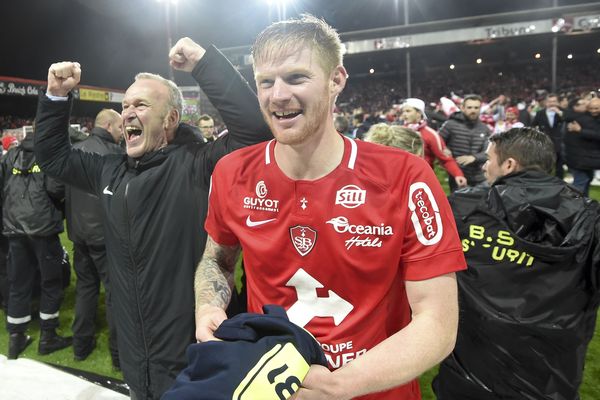 Le Brestois Gaëtan Charbonnier élu meilleur jouer de Ligue 2 / Trophées UNFP 2019