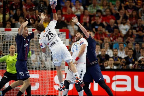 Rencontre au sommet entre le PSG Handball et le Vardar Skopje à la Lanxess Arena de Cologne, le 4 juin 2017.