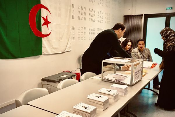 Jusqu’au 12 décembre, les Algériens et binationaux sont appelés aux urnes à Limoges comme dans 10 autres villes de la circonscription électorale de Bordeaux. 