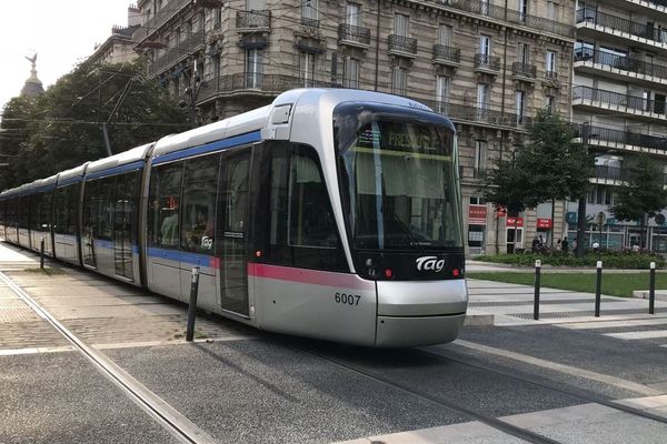 Greve Generale Du Mardi 19 Mars Les Previsions A Grenoble Sur Le Reseau Tag