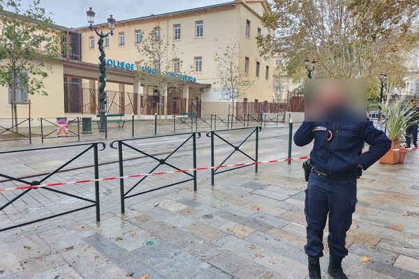 Le collège Simon Vinciguerra a été évacué ce mercredi matin, à la suite d'une alerte à la bombe.