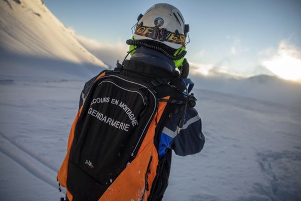 Illustration. Le PGHM de Modane a constaté le décès du skieur à leur arrivée sur place, près du Puy Gris, ce samedi 26 mars.