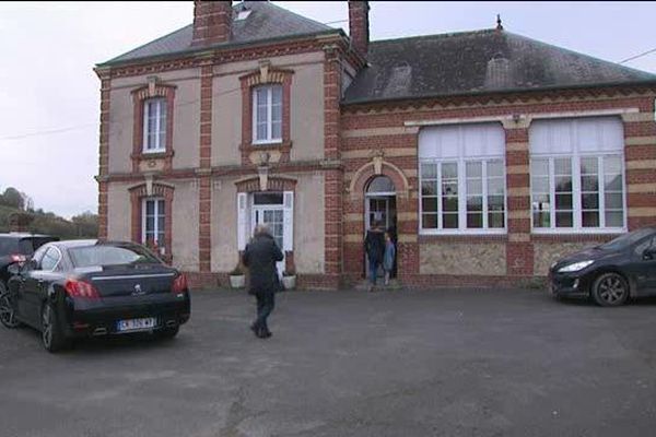 La mairie de La Houblonnière