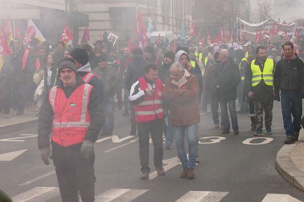 Au total, près de 30000 personnes ont manifesté dans l'Aisne, l'Oise et la Somme contre la réforme des retraites comme ici à Amiens.