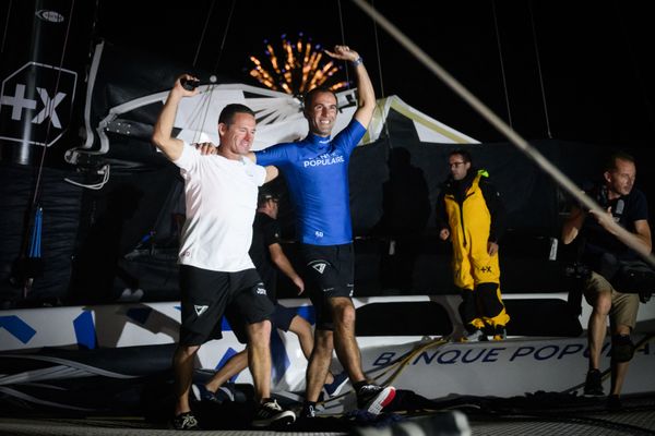 La joie d'Armel Le Cléac'h et Sébastien Josse à leur arrivée à Fort de France