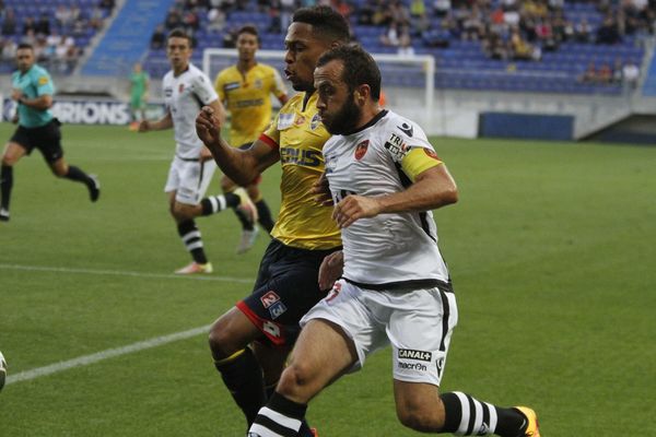 Le GFCA, en blanc, a perdu contre Sochaux lors du 1er tour de la Coupe de la Ligue, le 9 août 2016