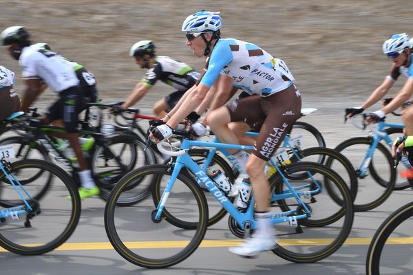 A la veille de l’ascension de la Montagne Verte, le Brivadois Romain Bardet est arrivé 14ème de la 4ème étape du Tour d’Oman, vendredi.