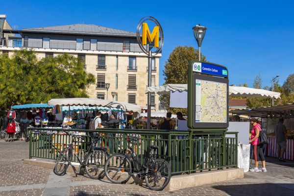 Vue du centre-ville d'issy-les-Moulineaux et de la station de métro Corentin Celton