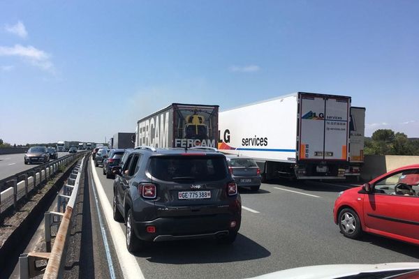 L'autoroute A9 est actuellement coupée en direction de l'Espagne, 1km avant la sortie 34 Agde - 21.07.20