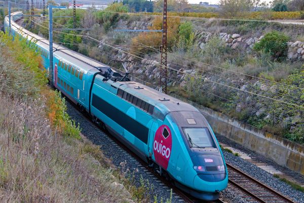 Un TGV a heurté une voiture à un passage à niveau, vendredi 30 novembre 2024, à Marmande (Lot-et-Garonne).