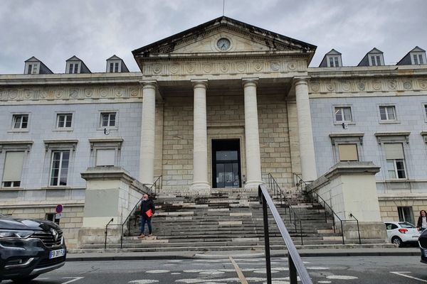 Le procès devrait durer trois jours.